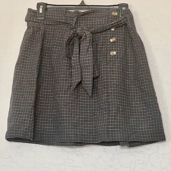 AMERICAN EAGLE High Rise Paper Bag Mini Skirt NWOT - Picture 2 of 6